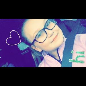 Meet your Posher, Ella